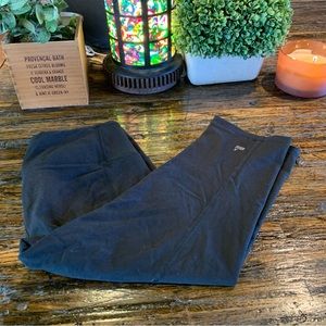 PINK VS Victoria’s Secret VSX Sport Athletic Exercise Running Capri